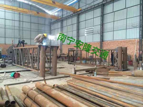 鋼結(jié)構(gòu)